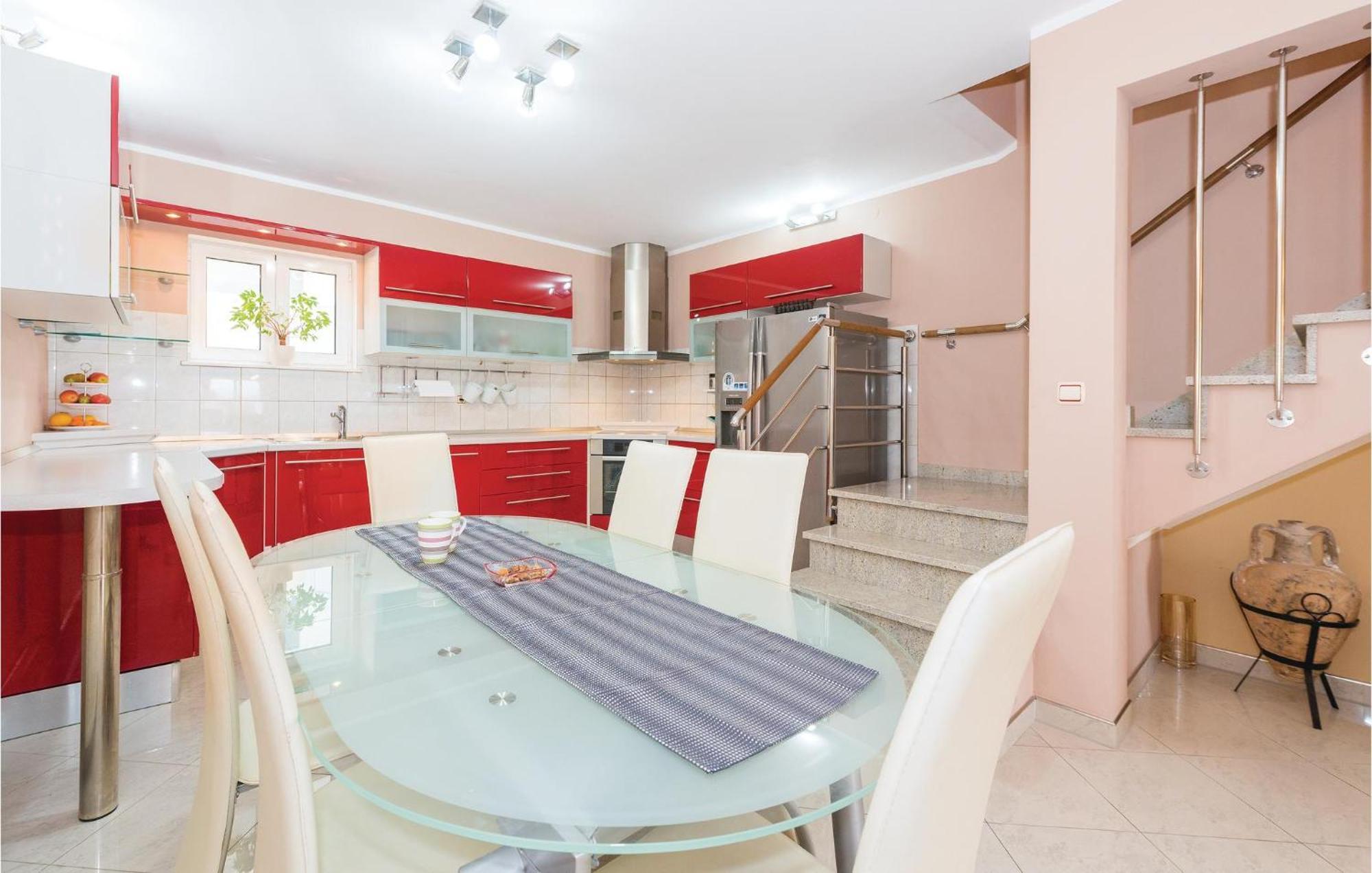 Nice Home In Sibenik With Kitchen Ngoại thất bức ảnh