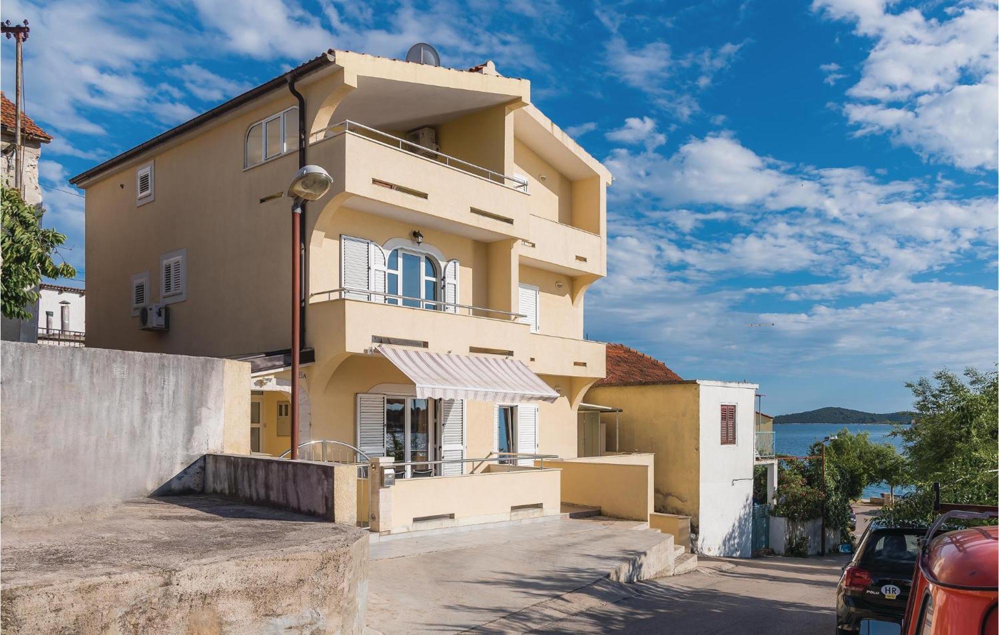 Nice Home In Sibenik With Kitchen Ngoại thất bức ảnh