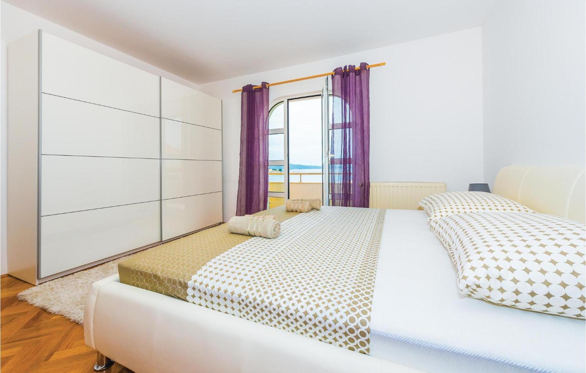 Nice Home In Sibenik With Kitchen Ngoại thất bức ảnh